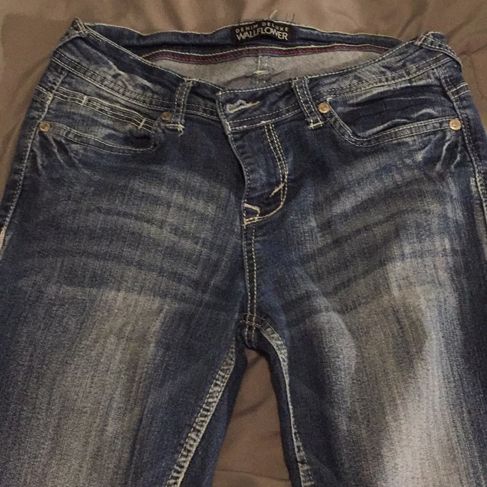 Wallflower jeans size 9